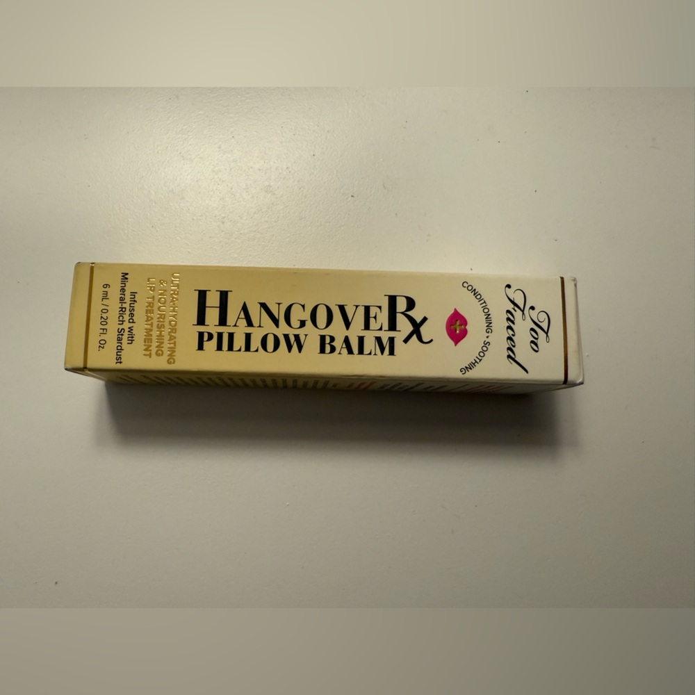 Too Faced Hangover Pillow Balm - Banana